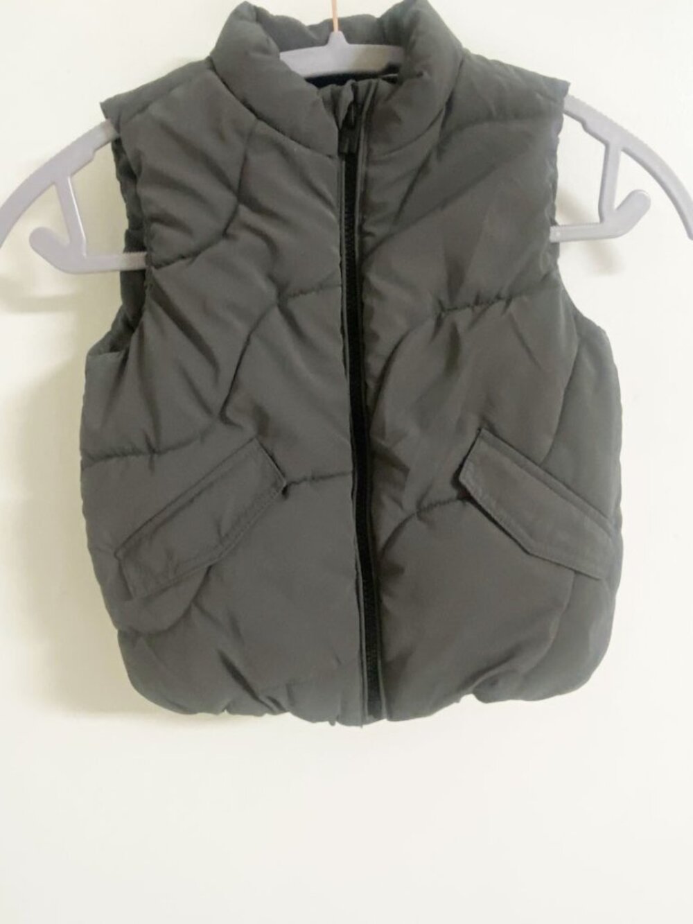 Zara Kids Grey Quilted vest with pockets Size 4/5